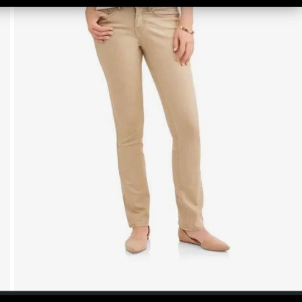 Size 16 Tan color jeans.
